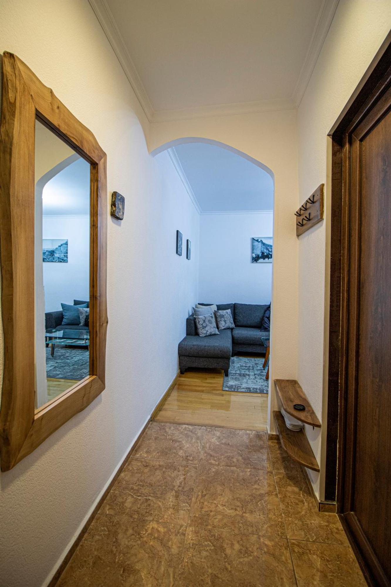 Cozy Apartment On Kostava Tbilisi ภายนอก รูปภาพ