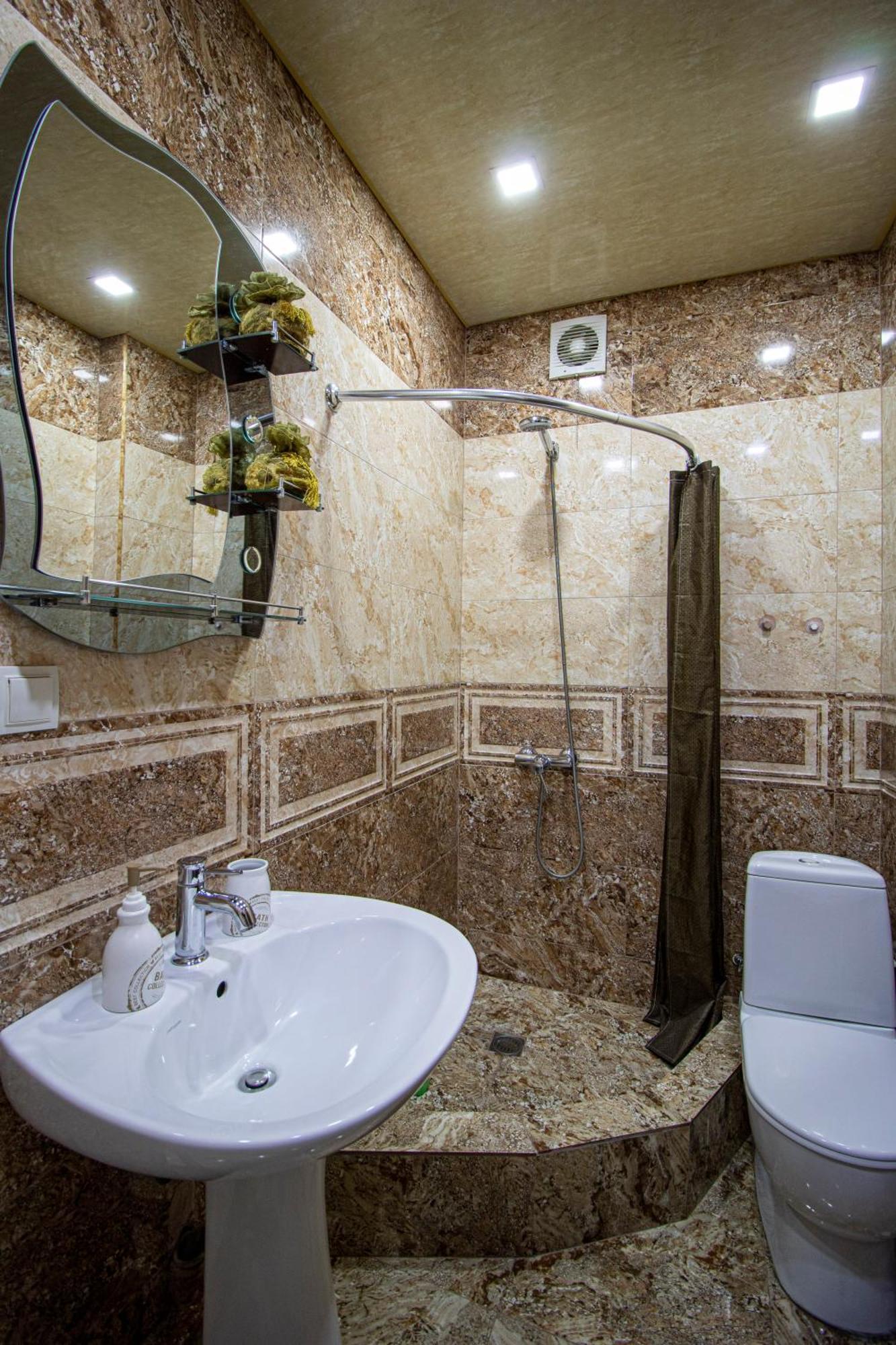 Cozy Apartment On Kostava Tbilisi ภายนอก รูปภาพ