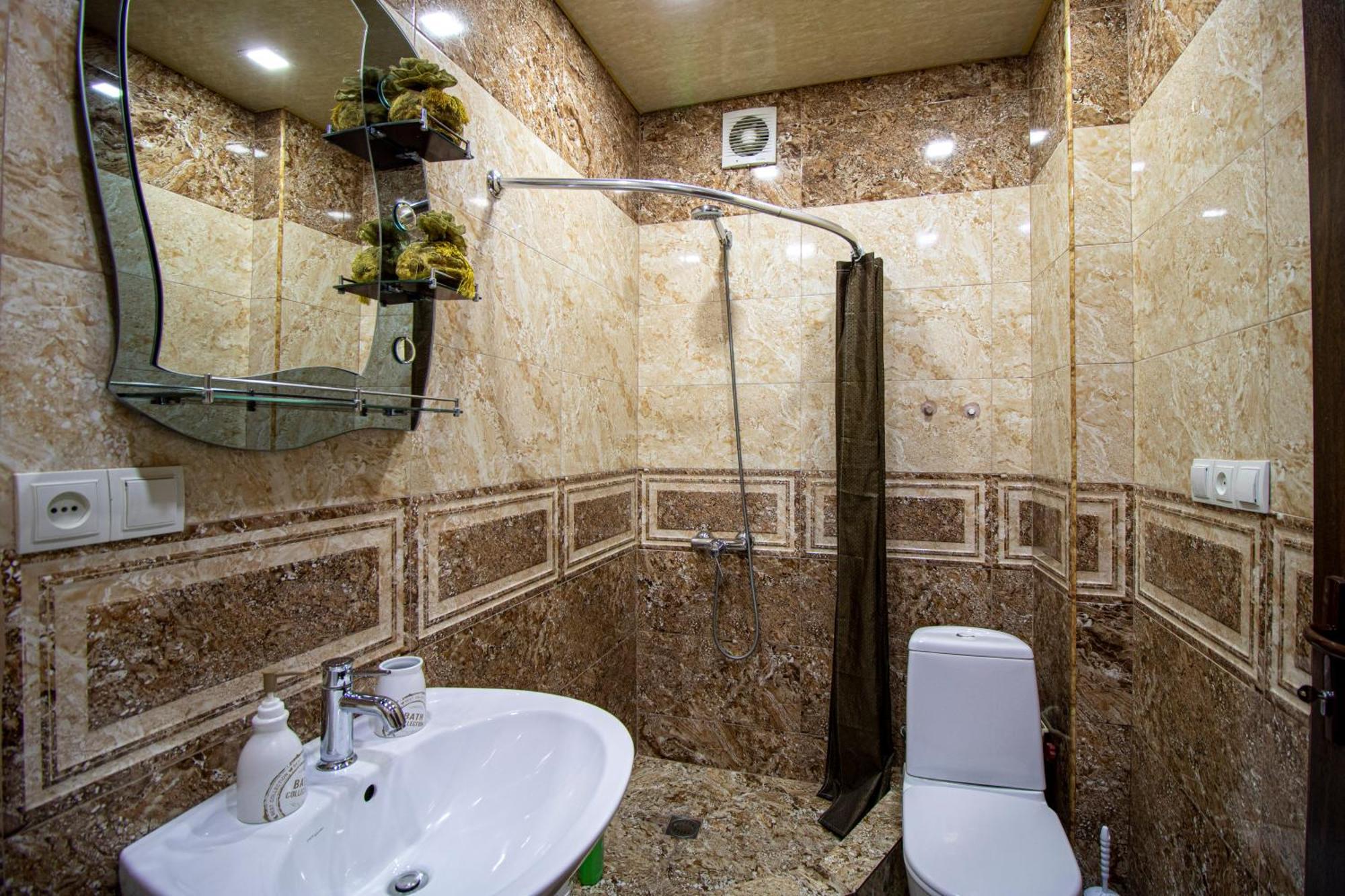 Cozy Apartment On Kostava Tbilisi ภายนอก รูปภาพ